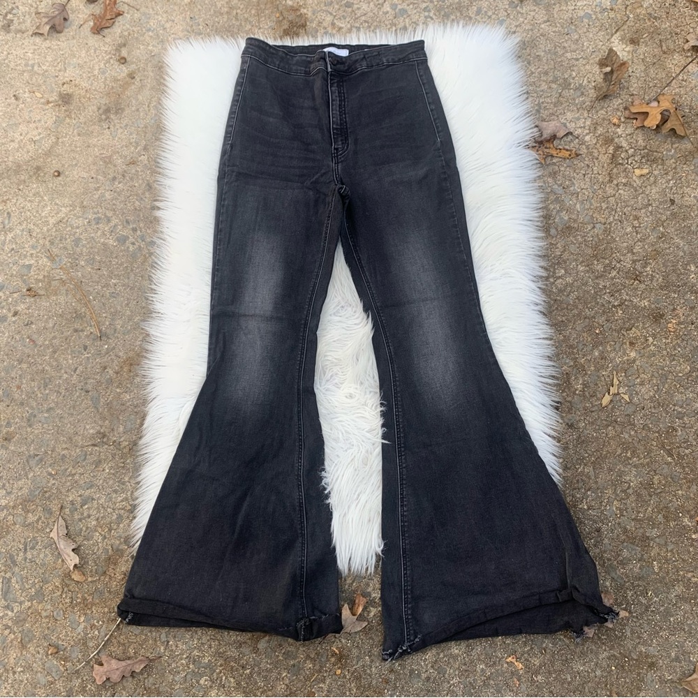 Kancan Ultra High Rise Extreme Flare Women's Black Flared Jeans Size 28